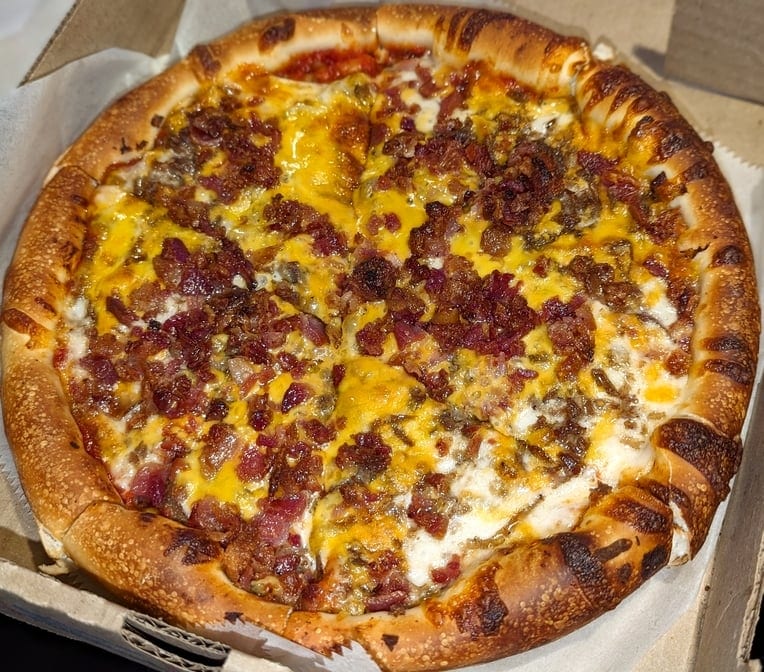 Bacon Cheeseburger 10".
