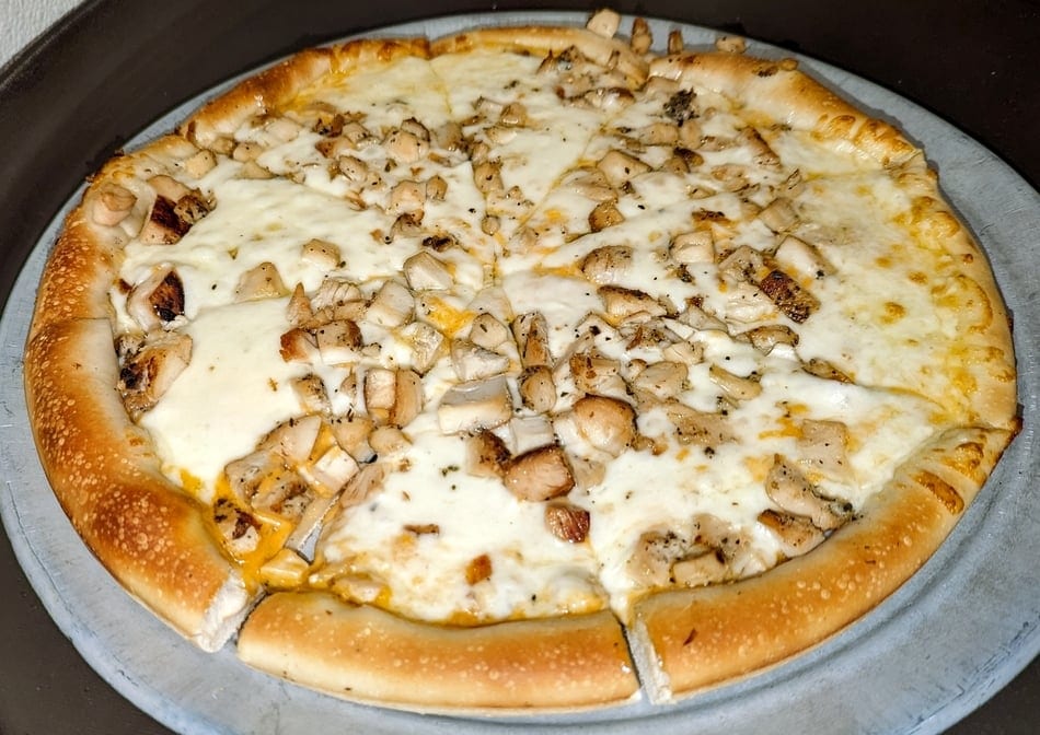 Buffalo Wing Pie 16".