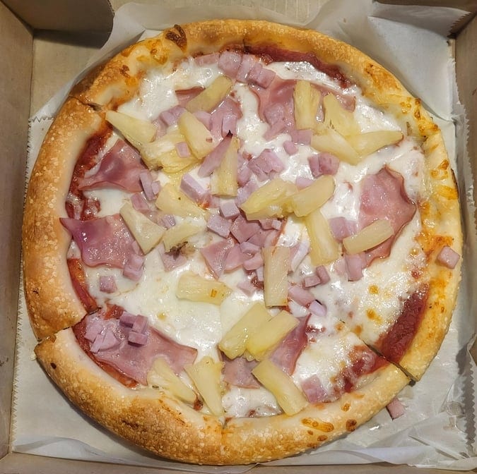 Hawaiian (Large -16").